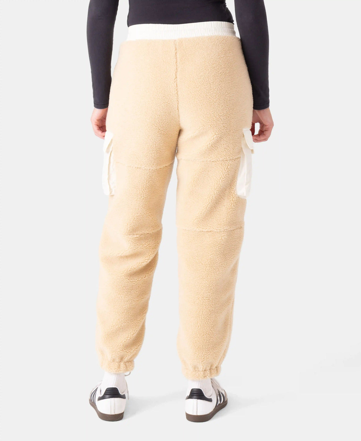 W25 Rita Sherpa Jogger
