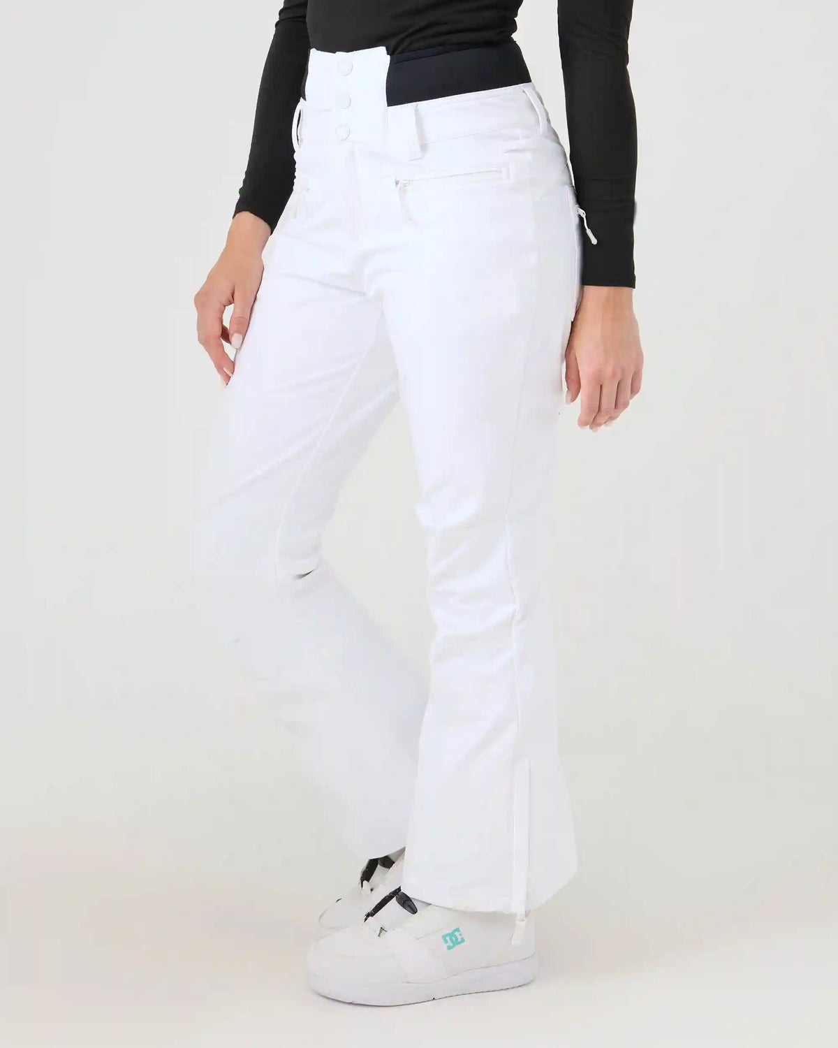 Rising High Short Pants